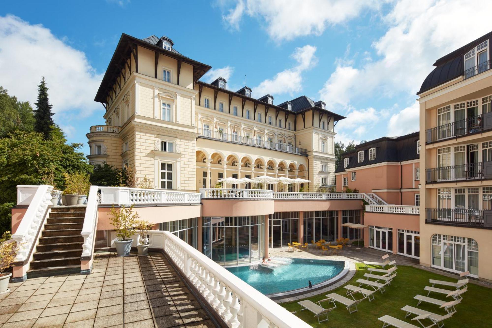 Falkensteiner Spa Resort Marianske Lazne Exterior photo