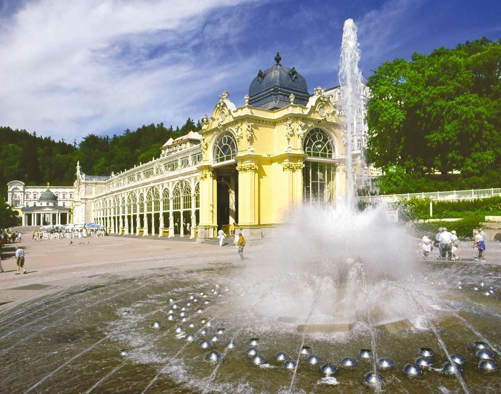 Falkensteiner Spa Resort Marianske Lazne Exterior photo